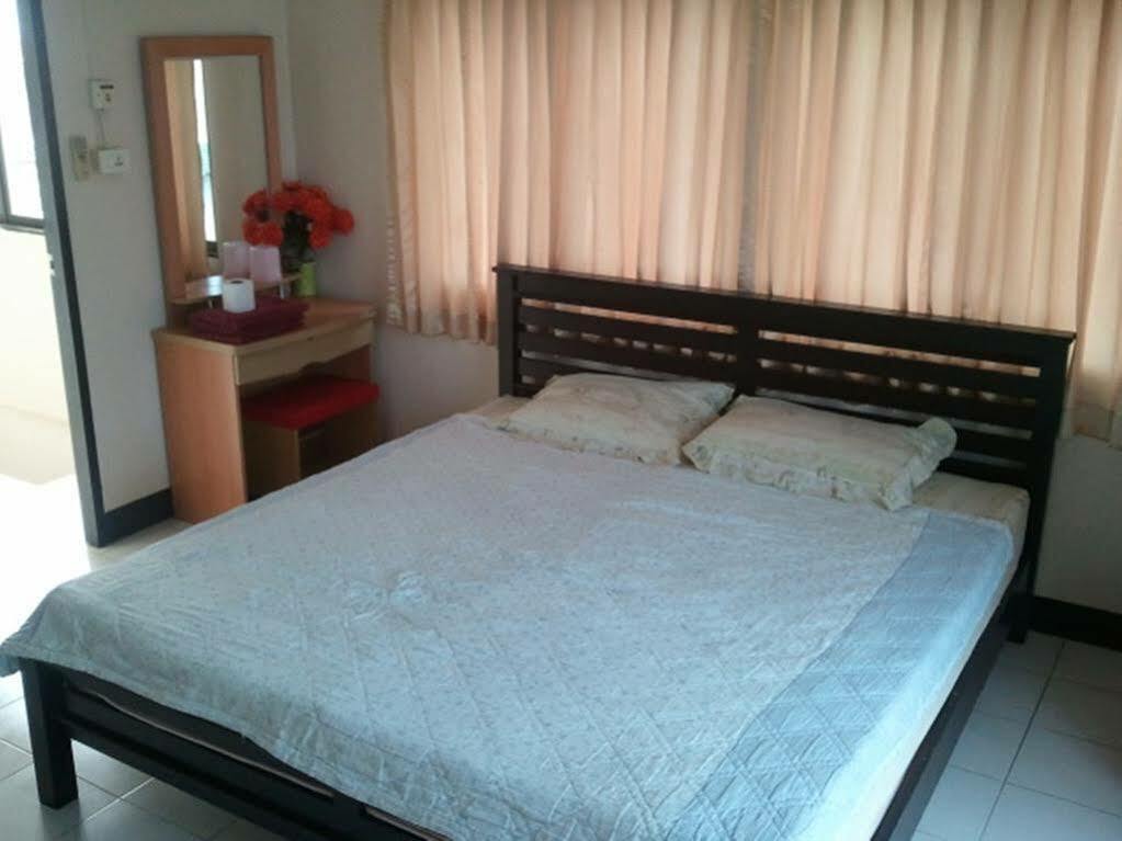 M & A Guesthouse Hua Hin Dış mekan fotoğraf